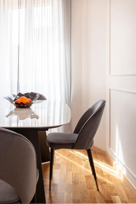 Sjr Luxury Apartment Trevi Fountain Roma Esterno foto